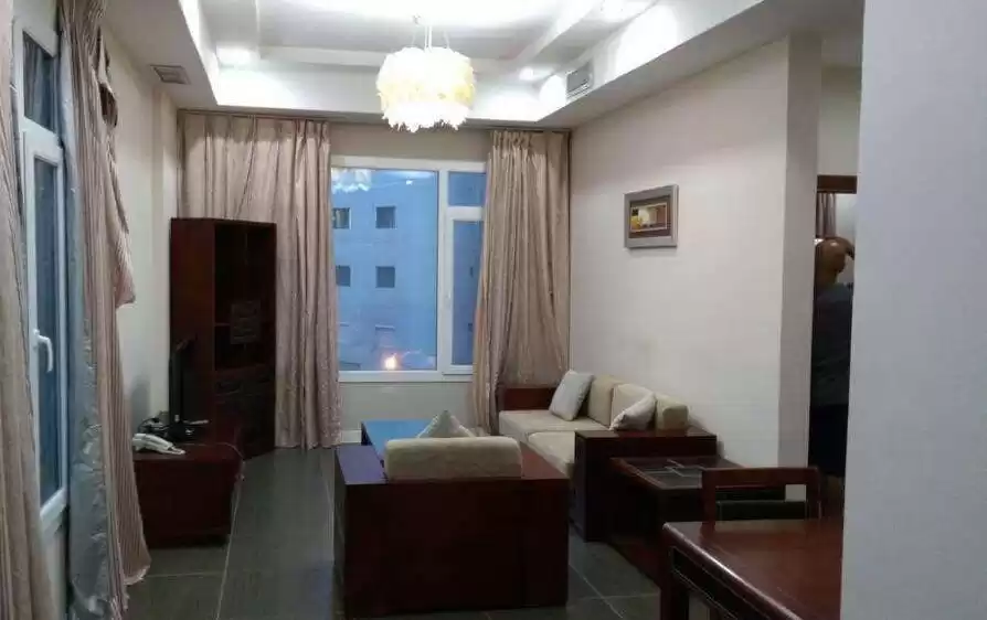 Wohn Klaar eigendom 2 Schlafzimmer F/F Wohnung  zu vermieten in Kuwait #23711 - 1  image 
