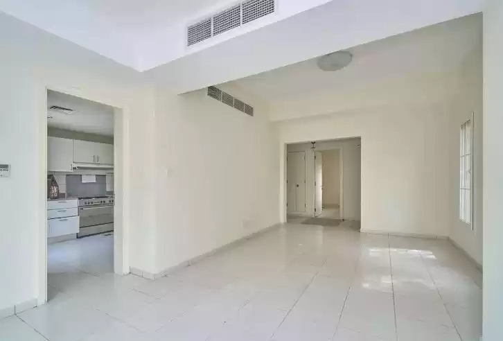 Residential Ready Property 3 Bedrooms U/F Standalone Villa  for rent in Dubai #23730 - 1  image 