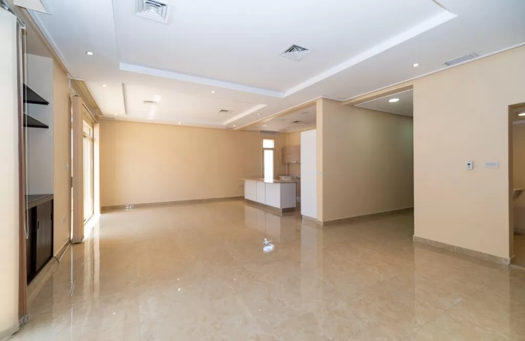 Residential Ready Property 4 Bedrooms U/F Apartment  for rent in Kuwait-City , Al-Asimah-Governate #23742 - 1  image 