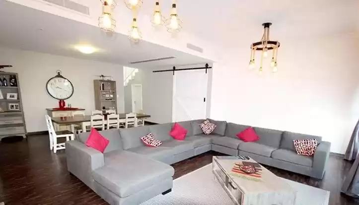 yerleşim Hazır Mülk 3 yatak odası F/F Müstakil Villa  kiralık içinde Dubai #23758 - 1  image 