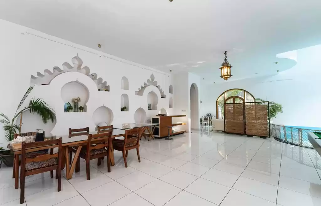 Résidentiel Propriété prête 3 chambres F / F Villa autonome  a louer au Koweit #23775 - 1  image 