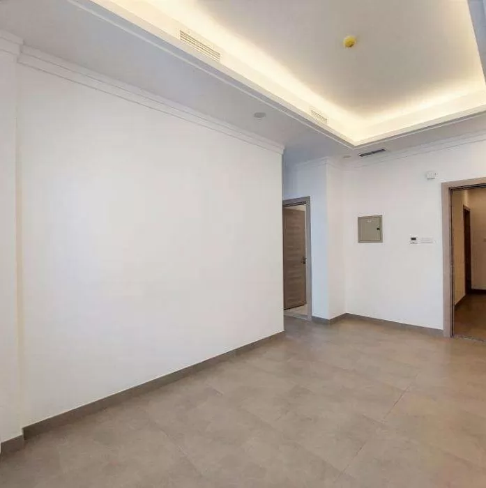 Residential Ready Property 2 Bedrooms U/F Apartment  for rent in Kuwait #23842 - 1  image 
