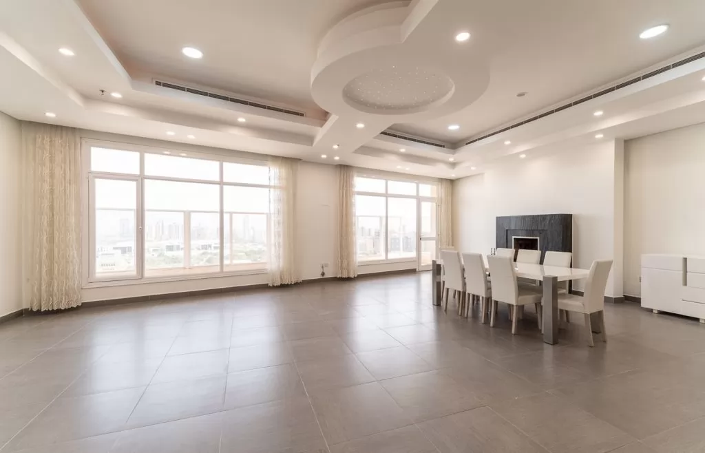 Residential Ready Property 3 Bedrooms S/F Penthouse  for rent in Kuwait #23843 - 1  image 