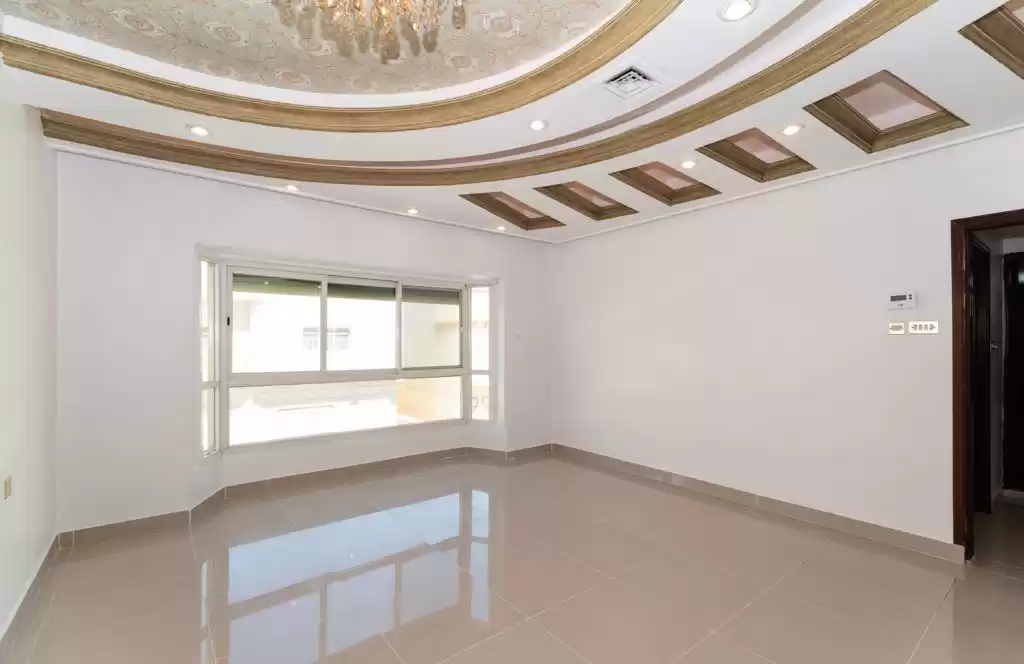 Residential Ready Property 3 Bedrooms U/F Apartment  for rent in Kuwait #23872 - 1  image 