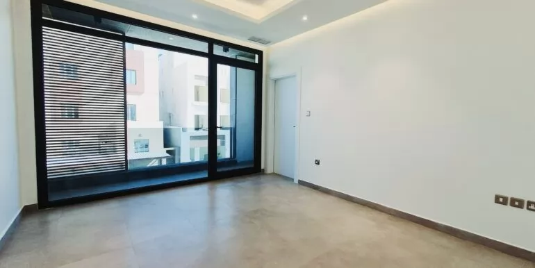 Жилой Готовая недвижимость 5+комнат для горничных Н/Ф Квартира  в аренду в Кувейт #23930 - 1  image 