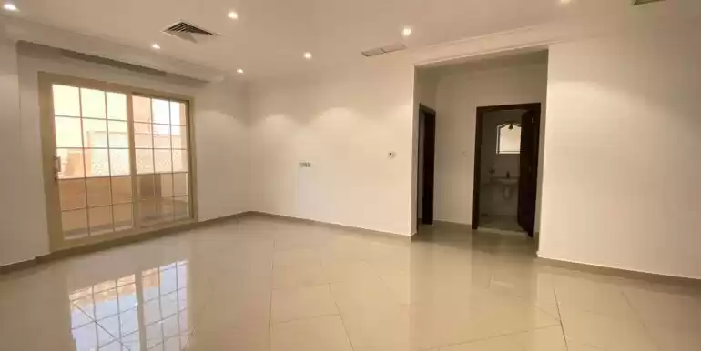Residential Ready Property 3 Bedrooms U/F Apartment  for rent in Kuwait #23995 - 1  image 