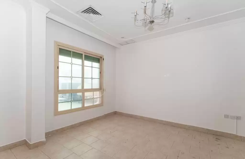 Residential Ready Property 3 Bedrooms U/F Apartment  for rent in Kuwait #24015 - 1  image 