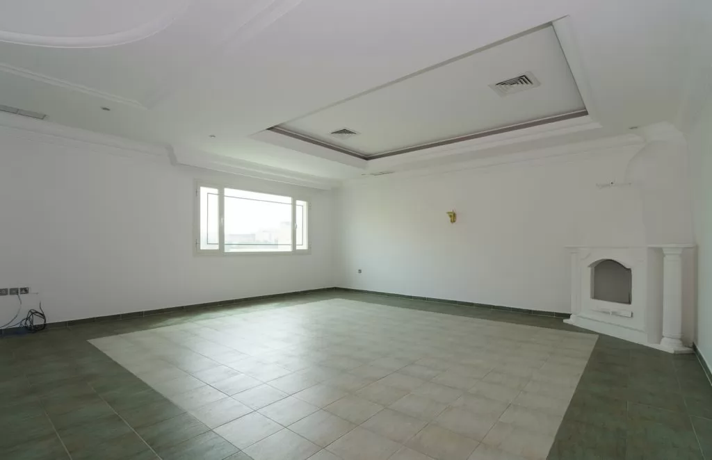 Жилой Готовая недвижимость 3 спальни Н/Ф Квартира  в аренду в Кувейт #24020 - 1  image 