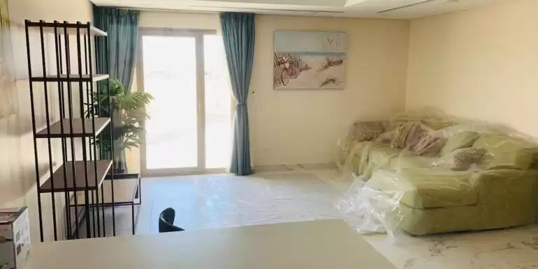 Residential Ready Property 2 Bedrooms F/F Apartment  for rent in Kuwait #24032 - 1  image 