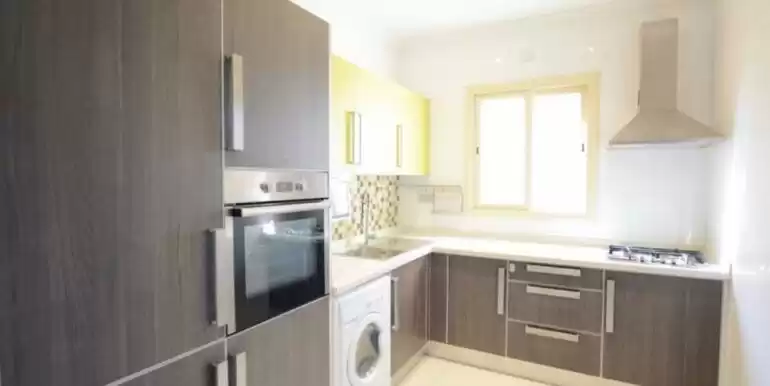 Residential Ready Property 2 Bedrooms U/F Apartment  for rent in Kuwait #24035 - 1  image 