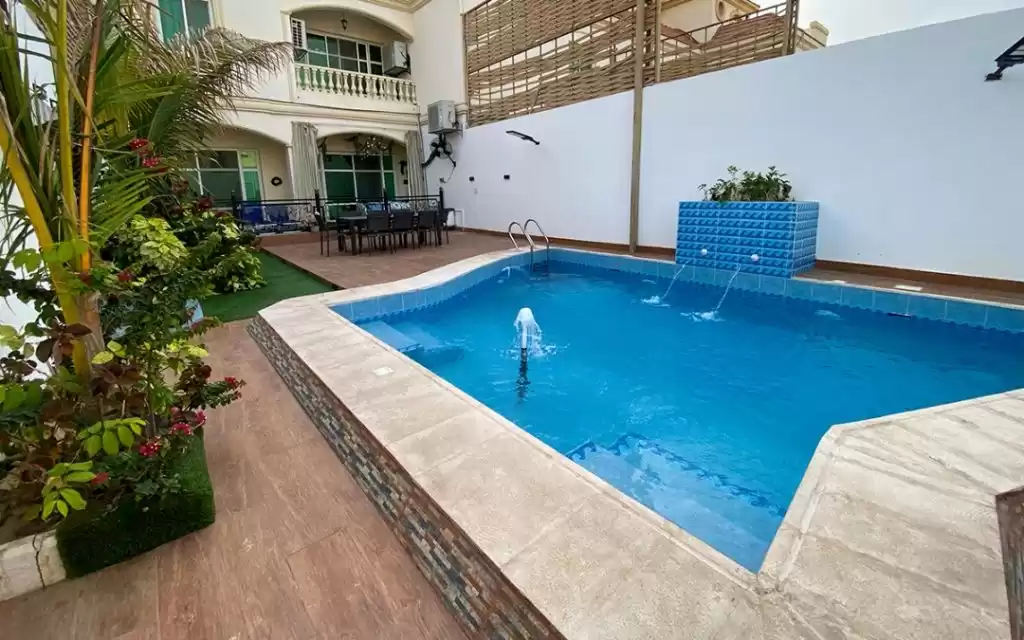 Wohn Klaar eigendom 3 Schlafzimmer F/F Alleinstehende Villa  zu vermieten in Riad #24087 - 1  image 