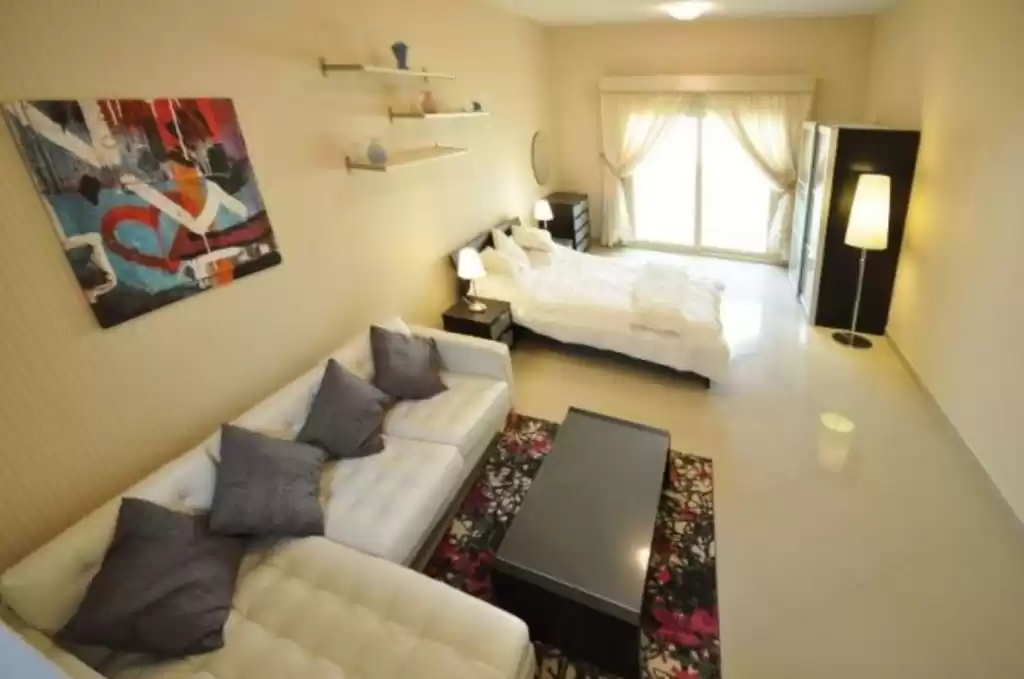 yerleşim Hazır Mülk Stüdyo F/F Apartman  kiralık içinde Dubai #24098 - 1  image 