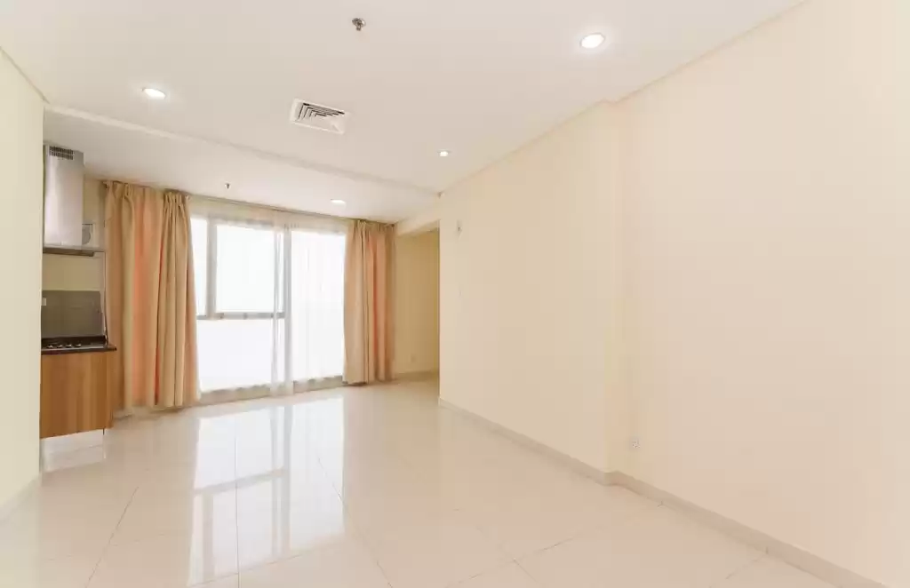 Residential Ready Property 2 Bedrooms S/F Apartment  for rent in Kuwait #24134 - 1  image 