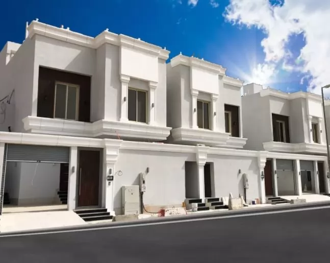 yerleşim Hazır Mülk 4+hizmetçi Yatak Odası U/F Site İçinde Villa  satılık içinde Riyad #24137 - 1  image 