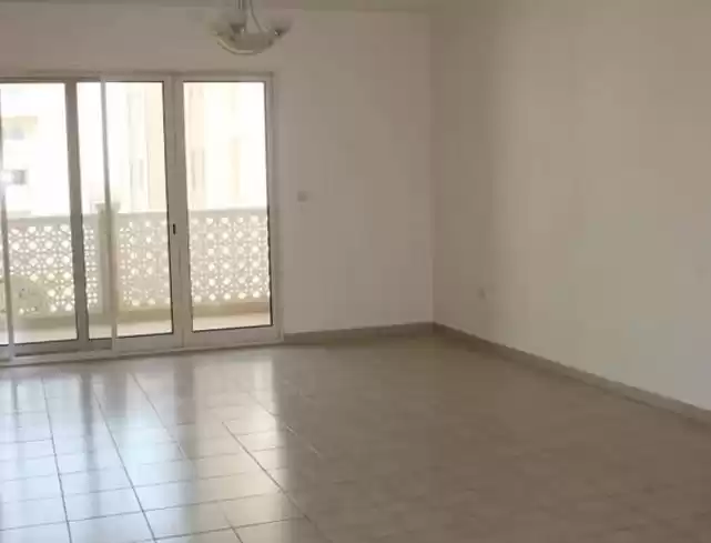 سكني عقار جاهز 3 غرف  غير مفروش شقة  للإيجار في دبي #24192 - 1  صورة 