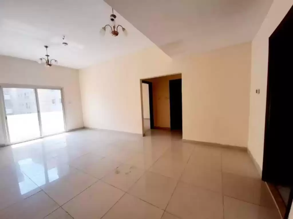 Residential Ready Property 2 Bedrooms U/F Apartment  for rent in Dubai #24200 - 1  image 