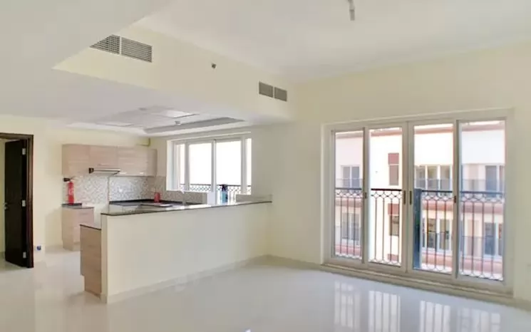Residential Ready Property 2 Bedrooms U/F Apartment  for rent in Dubai #24211 - 1  image 