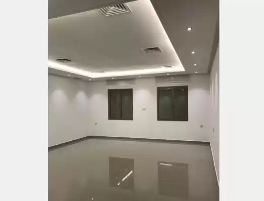 Résidentiel Propriété prête 4 + femme de chambre U / f Appartement  a louer au Koweit #24263 - 1  image 