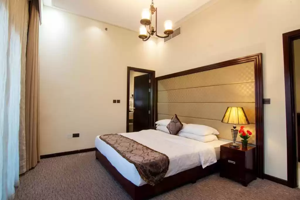 Wohn Klaar eigendom 2 + Magd Schlafzimmer F/F Wohnung  zu vermieten in Dubai #24266 - 1  image 