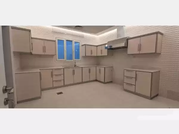 Résidentiel Propriété prête 3 chambres U / f Appartement  a louer au Koweit #24279 - 1  image 