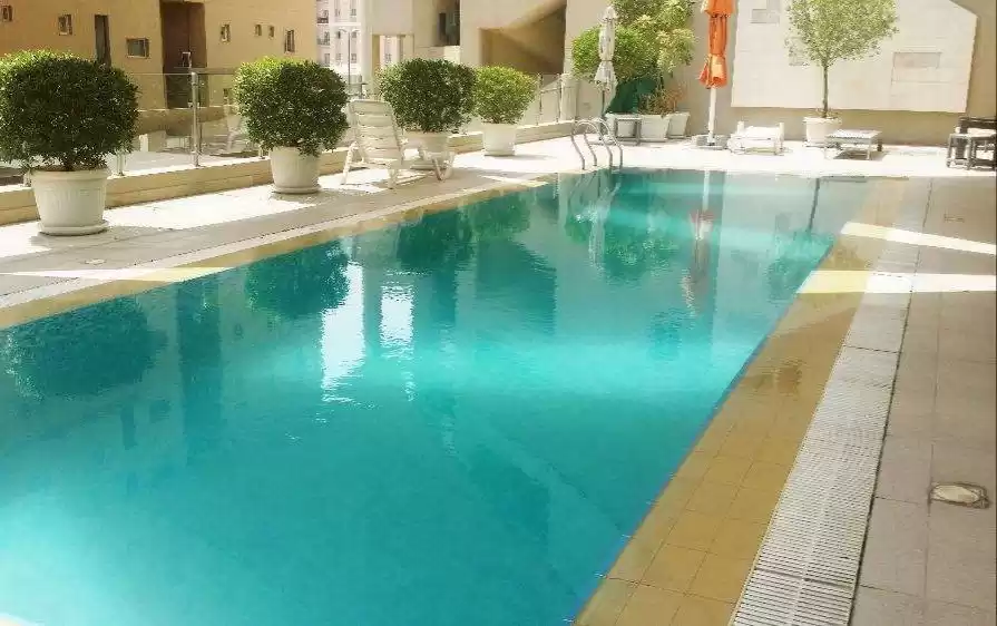 Residential Ready Property 3 Bedrooms U/F Apartment  for rent in Kuwait #24280 - 1  image 