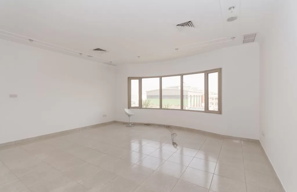 Жилой Готовая недвижимость 6 спален Н/Ф Отдельная вилла  в аренду в Кувейт #24281 - 1  image 