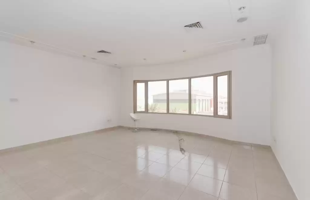 Résidentiel Propriété prête 6 chambres U / f Villa autonome  a louer au Koweit #24281 - 1  image 