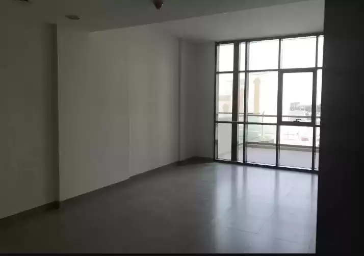 سكني عقار جاهز 1 غرفة  غير مفروش شقة  للإيجار في دبي #24290 - 1  صورة 