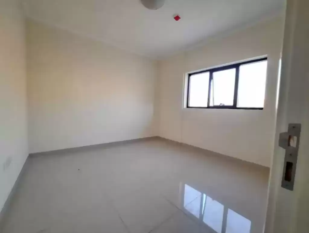 سكني عقار جاهز 3 غرف  غير مفروش شقة  للإيجار في دبي #24313 - 1  صورة 