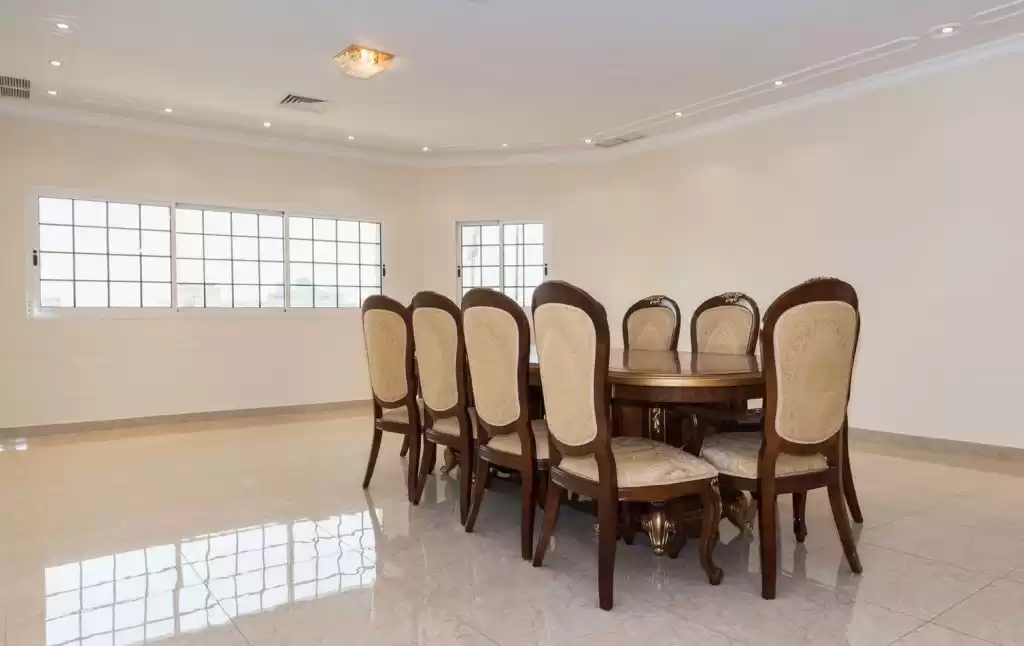 Residential Ready Property 5 Bedrooms U/F Apartment  for rent in Kuwait #24315 - 1  image 