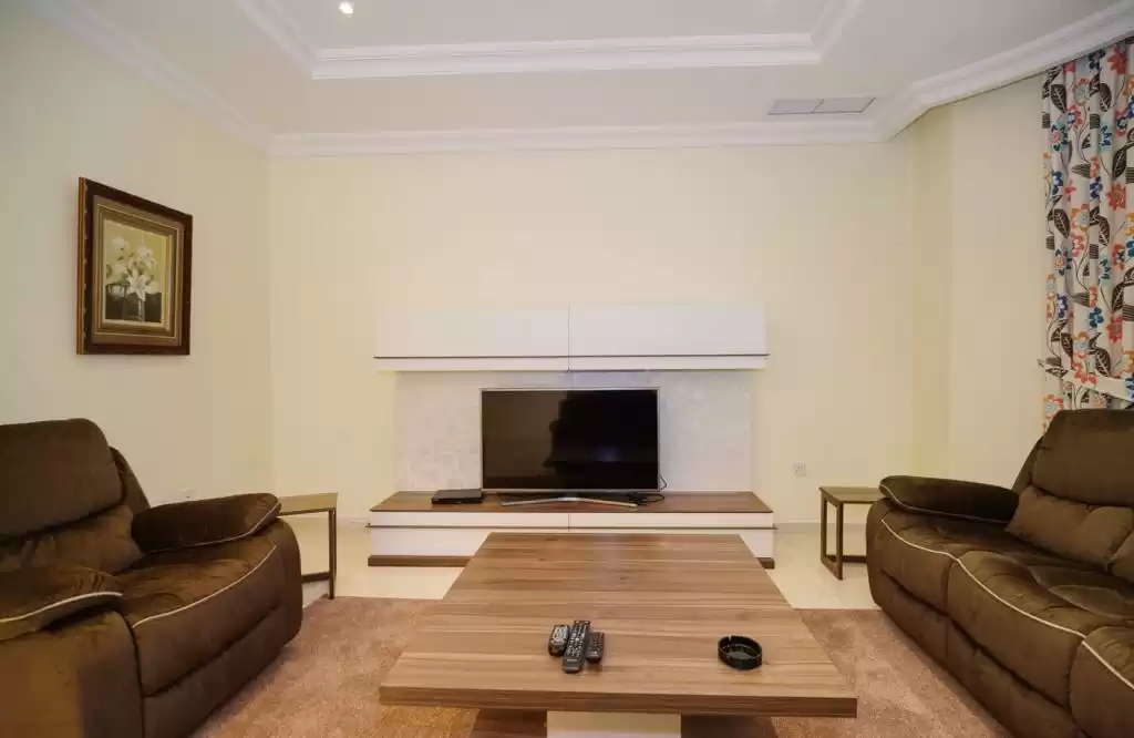 Residential Ready Property 3 Bedrooms F/F Apartment  for rent in Kuwait #24316 - 1  image 