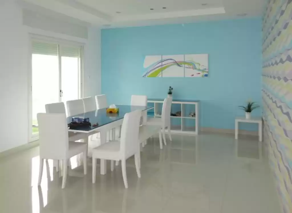 Résidentiel Propriété prête 5 chambres F / F Villa autonome  a louer au Koweit #24361 - 1  image 