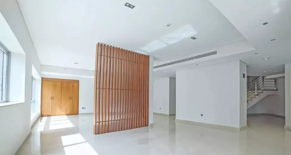 Résidentiel Propriété prête 3 chambres U / f Villa autonome  à vendre au Dubai #24369 - 1  image 