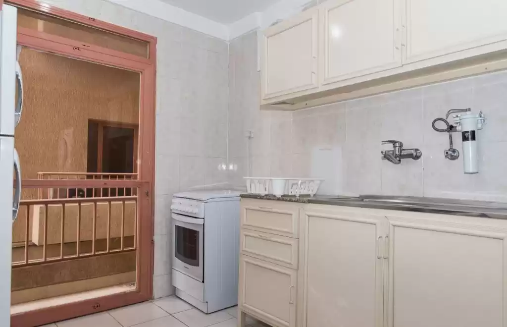 Résidentiel Propriété prête 1 chambre F / F Appartement  a louer au Koweit #24387 - 1  image 