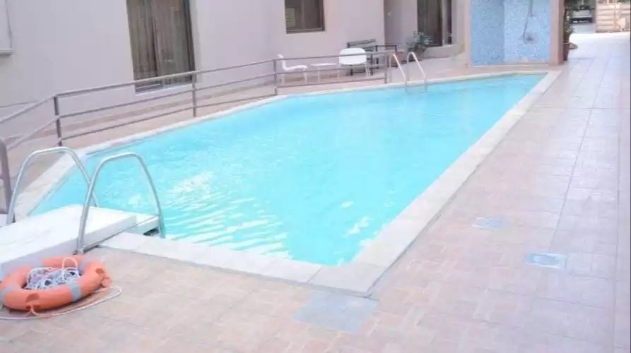 Residential Ready Property 3 Bedrooms F/F Apartment  for rent in Kuwait #24406 - 1  image 