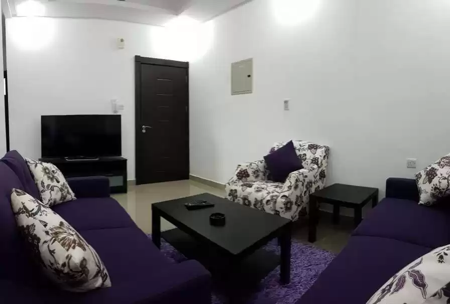 Residential Ready Property 2 Bedrooms F/F Apartment  for rent in Kuwait #24413 - 1  image 