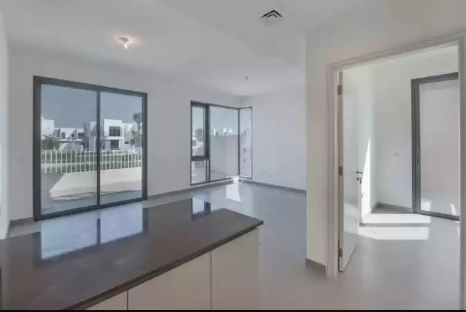 Résidentiel Propriété prête 4 chambres U / f Villa autonome  à vendre au Dubai #24489 - 1  image 