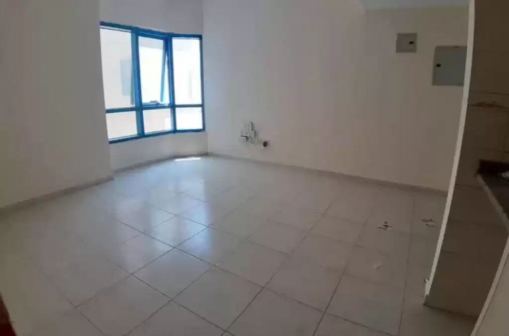 سكني عقار جاهز 1 غرفة  غير مفروش شقة  للإيجار في دبي #24548 - 1  صورة 