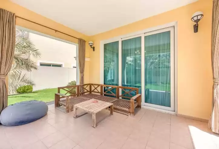 Residencial Listo Propiedad 4 + habitaciones de servicio S / F Villa Standerlone  venta en Dubái #24624 - 1  image 