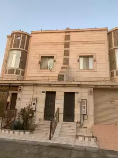 Résidentiel Propriété prête 5 chambres U / f Villa autonome  a louer au Riyad #24626 - 1  image 