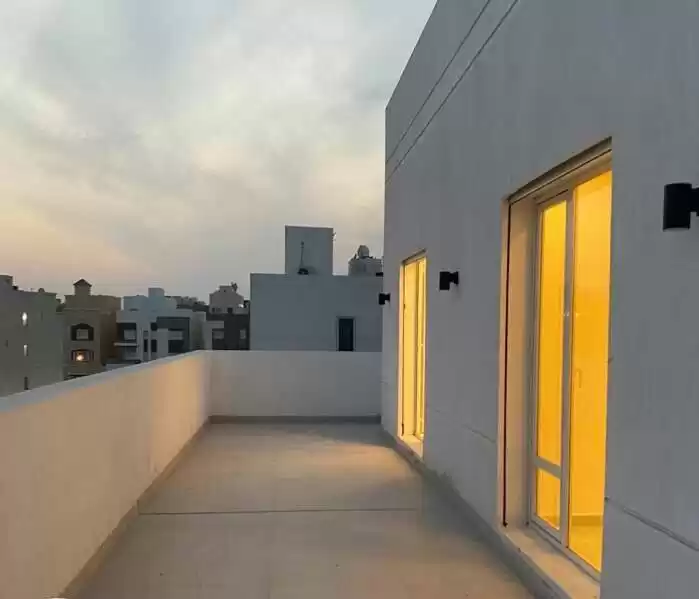 Residential Ready Property 2 Bedrooms U/F Apartment  for rent in Kuwait #24634 - 1  image 