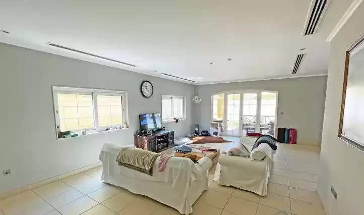 Residencial Listo Propiedad 3 + habitaciones de servicio S / F Villa Standerlone  venta en Dubái #24657 - 1  image 