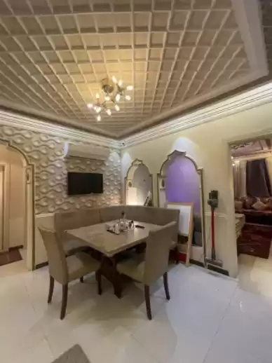 Wohn Klaar eigendom 4 Schlafzimmer F/F Wohnung  zu verkaufen in Riad #24663 - 1  image 