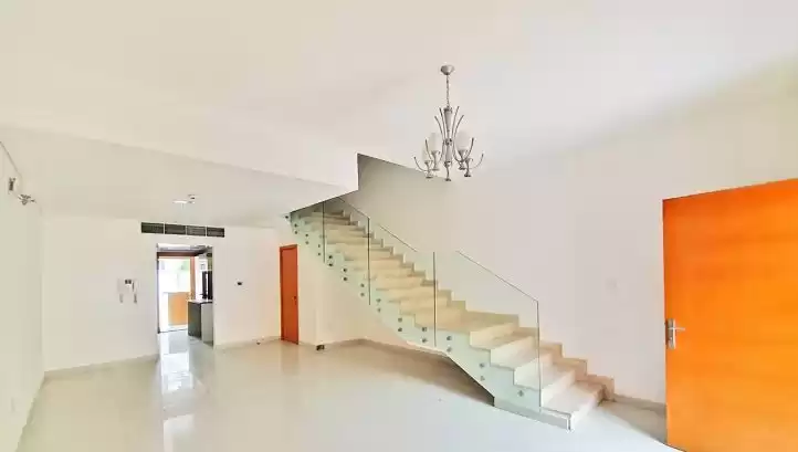 Résidentiel Propriété prête 4 + femme de chambre U / f Villa autonome  à vendre au Dubai #24688 - 1  image 
