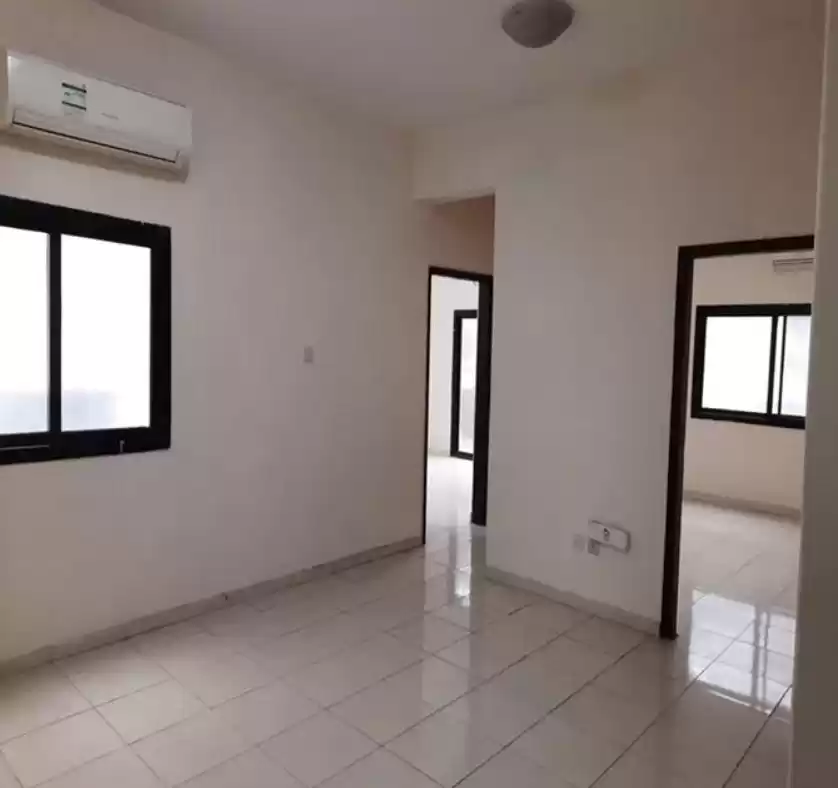 Wohn Klaar eigendom 2 Schlafzimmer U/F Wohnung  zu vermieten in Dubai #24705 - 1  image 