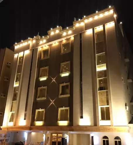 Residential Ready Property 5 Bedrooms U/F Apartment  for rent in Riyadh #24748 - 1  image 