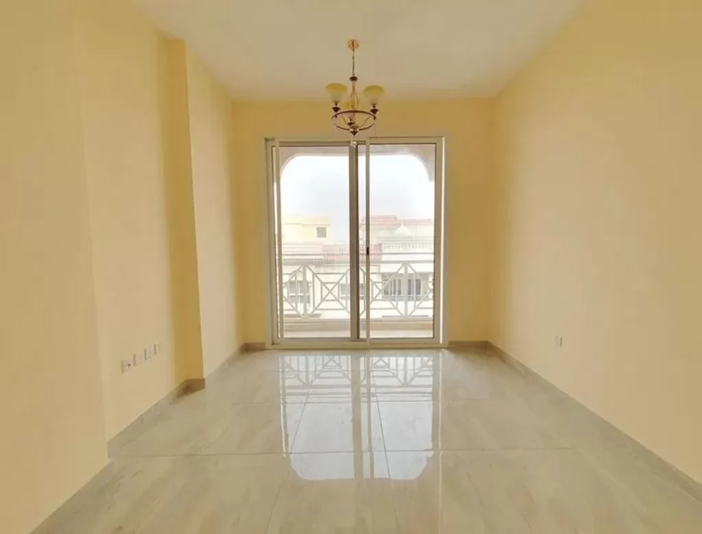 Residential Ready Property 1 Bedroom U/F Apartment  for rent in Sharjah #24784 - 1  image 