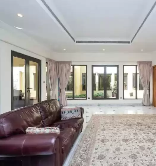 Wohn Klaar eigendom 6 Schlafzimmer F/F Alleinstehende Villa  zu verkaufen in Dubai #24791 - 1  image 