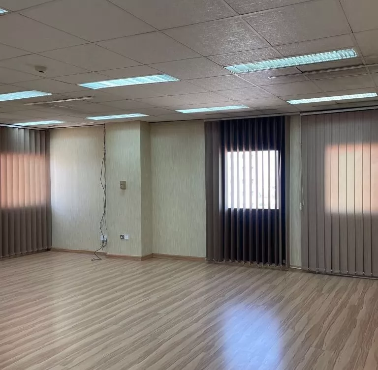 Commercial Ready Property U/F Office  for rent in Kuwait #24824 - 1  image 