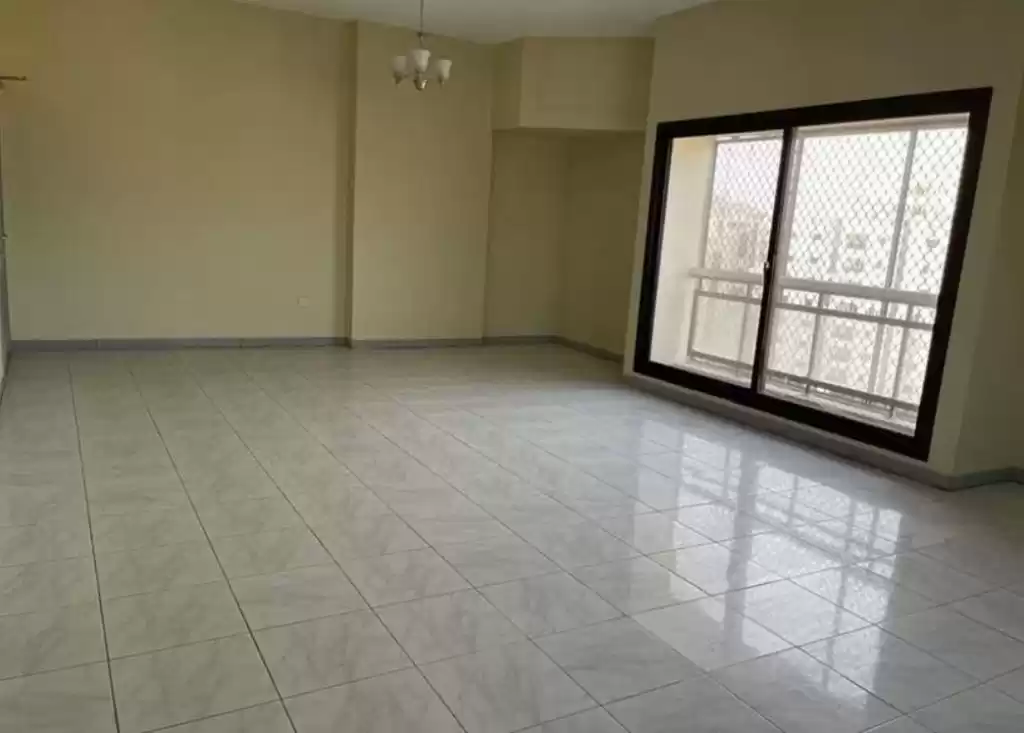 سكني عقار جاهز 3 غرف  غير مفروش شقة  للإيجار في دبي #24825 - 1  صورة 